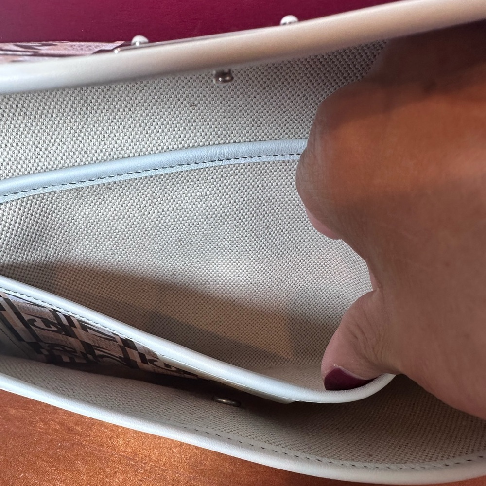 Ferragamo PVC Beige × Brown
Shoulder Bag - Picture 8 of 9